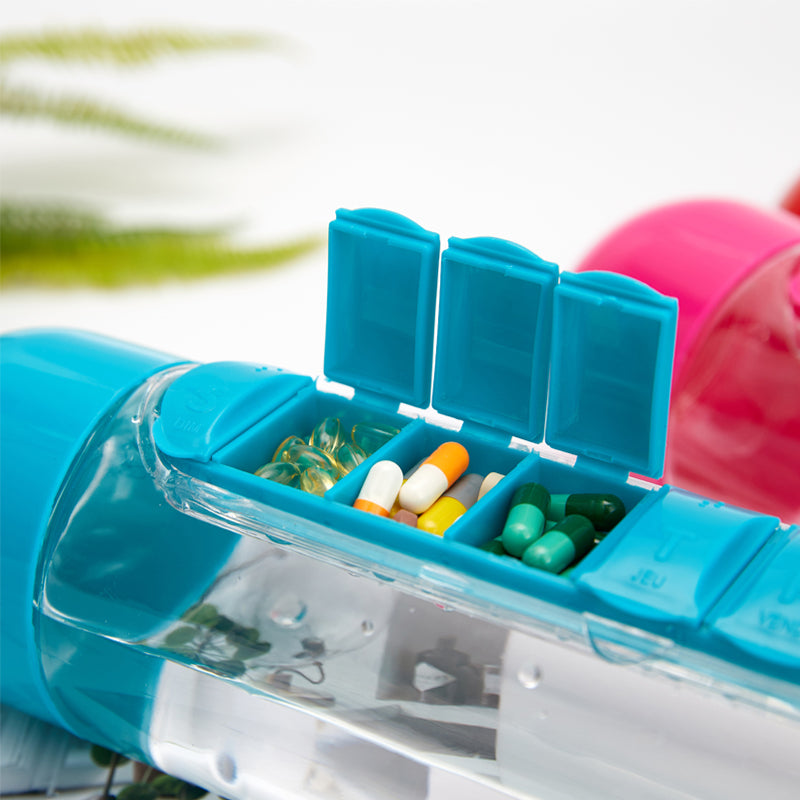 Bouteille d'eau 2-en-1 avec pilulier de Médicaments (7 jours) – 600 ml